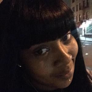 Meet your Posher, Denisha